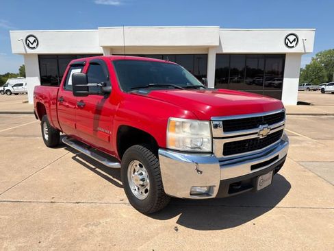 Used 2007 Chevrolet Silverado 2500 LT w/ 1LT Convenience Package AWD/4WD image 2
