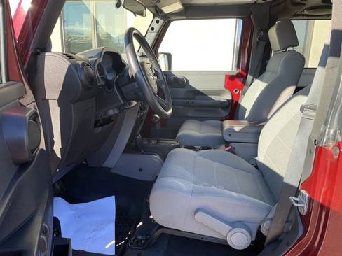 Used 2007 Jeep Wrangler Sahara w/ Dual Top Group image 15