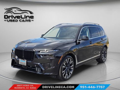 Used 2025 BMW X7 xDrive40i w/ Premium Package AWD/4WD image 5