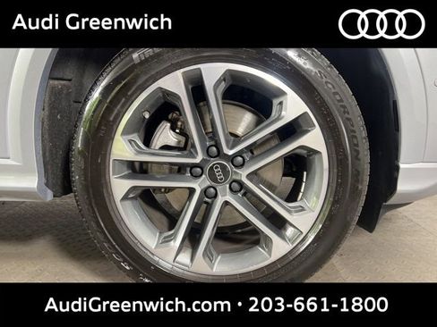 Certified 2025 Audi Q5 Premium w/ Premium Plus AWD/4WD image 9