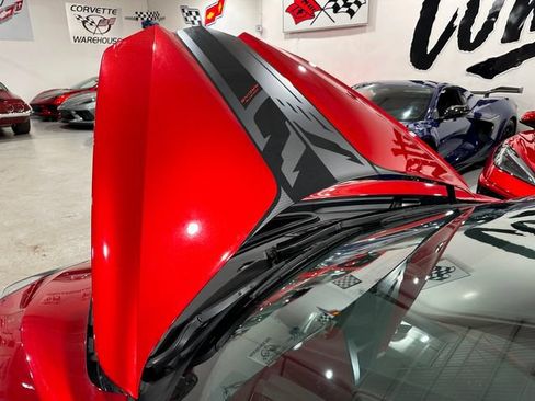 Used 2022 Chevrolet Corvette Stingray Premium Conv w/ Z51 Performance Package RWD image 19