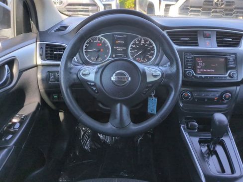 Used 2018 Nissan Sentra S FWD image 15