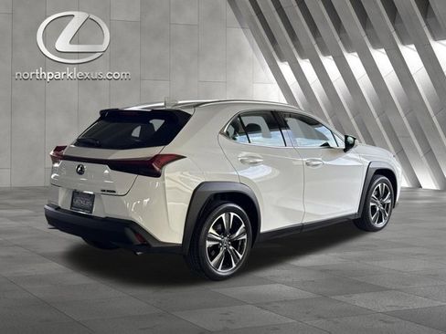 Certified 2026 Lexus UX 300h FWD w/ Accessory Package (Z2) image 6