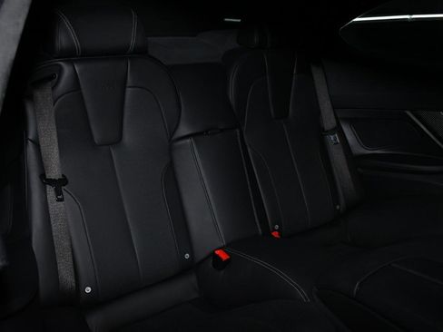 Used 2013 BMW M6 Coupe image 30