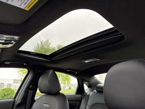 Used 2023 Kia Forte GT-Line w/ GT-Line Premium Package FWD image 4