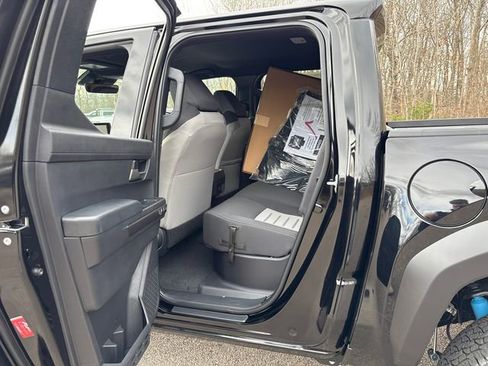 New 2025 Toyota Tacoma TRD Off-Road image 16