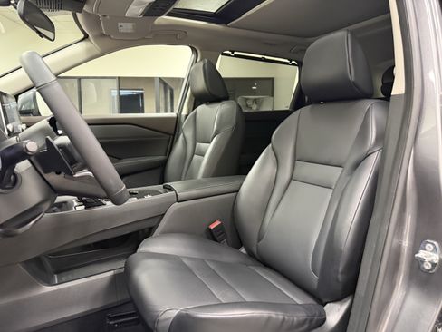 Used 2021 Nissan Rogue SV w/ Premium Package FWD image 13