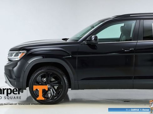 Used 2022 Volkswagen Atlas SE w/ Panoramic Sunroof Package image 3