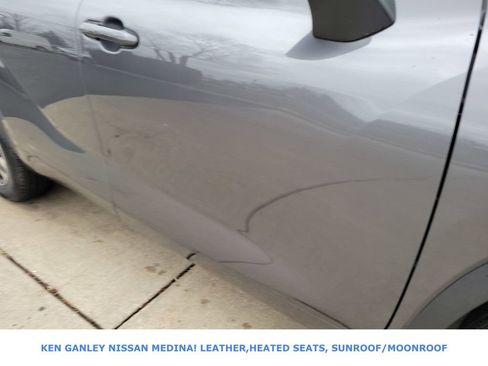 Used 2023 Toyota Highlander L image 13