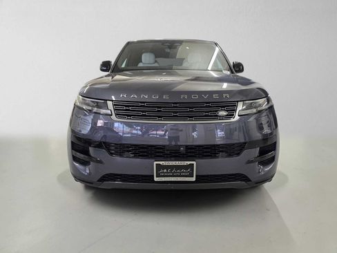 Used 2025 Land Rover Range Rover Sport SE AWD/4WD image 8