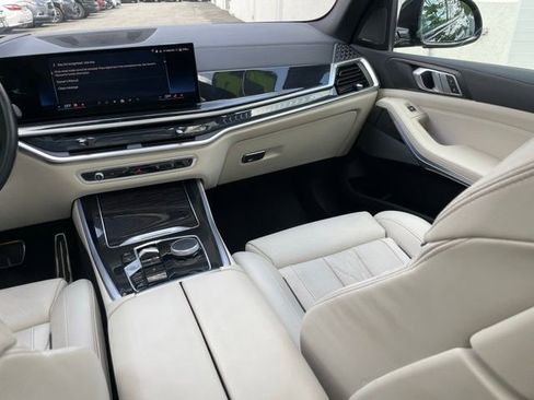 Certified 2024 BMW X5 xDrive40i w/ M Sport Package AWD/4WD image 10