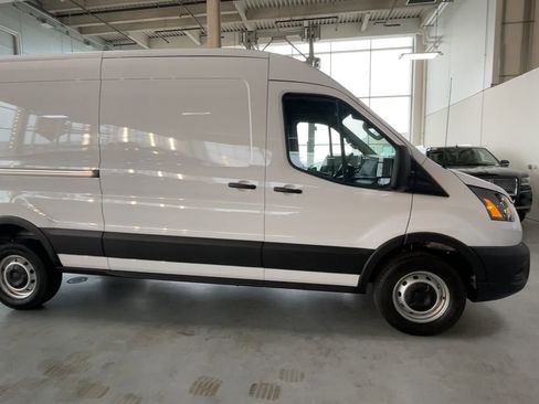 New 2024 Ford Transit 250 148 Medium Roof RWD image 2