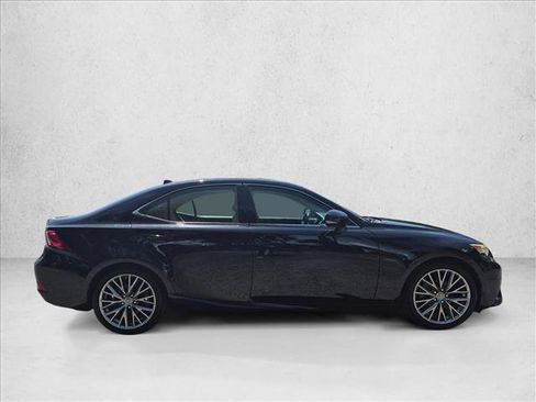 Used 2014 Lexus IS 250 w/ Navigation Package RWD image 4