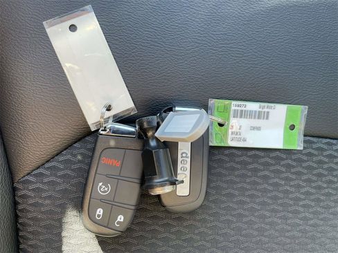 New 2026 Jeep Compass Altitude image 34