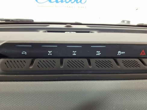 Used 2023 Ford Bronco Badlands w/ Sasquatch Package AWD/4WD image 23