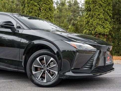 Used 2025 Lexus RZ 300e w/ Cold Area Package FWD image 7