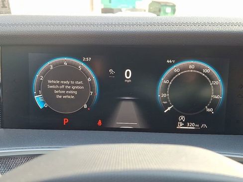 Certified 2025 Volkswagen Tiguan S w/ 18" Wheel Package image 24