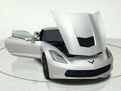 Certified 2019 Chevrolet Corvette Stingray Coupe w/ Carbon Flash Badge Package RWD image 25
