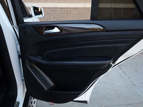 Used 2014 Mercedes-Benz ML 350 4MATIC image 26