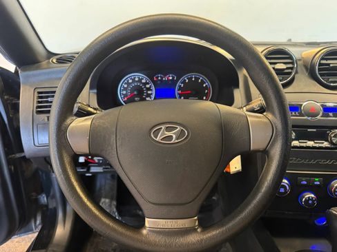 Used 2008 Hyundai Tiburon GS FWD image 10