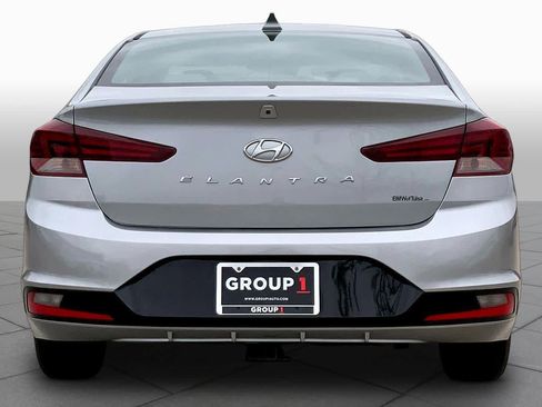 Used 2020 Hyundai Elantra SEL image 4