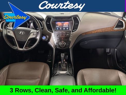 Used 2017 Hyundai Santa Fe Limited image 32