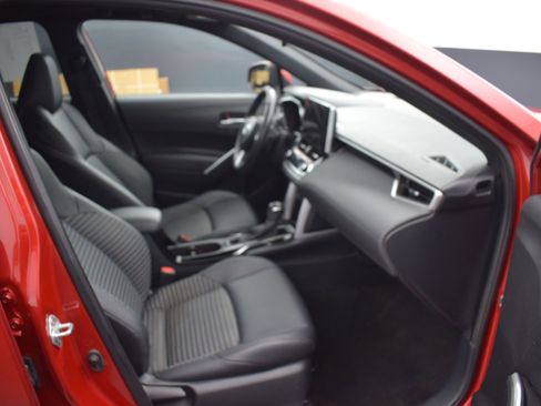 Used 2023 Toyota Corolla Cross XSE w/ Convenience Package image 10