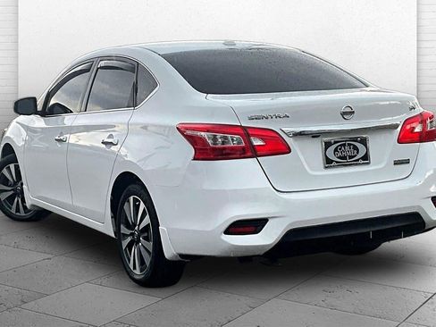 Used 2019 Nissan Sentra SV w/ Special Edition Package FWD image 10