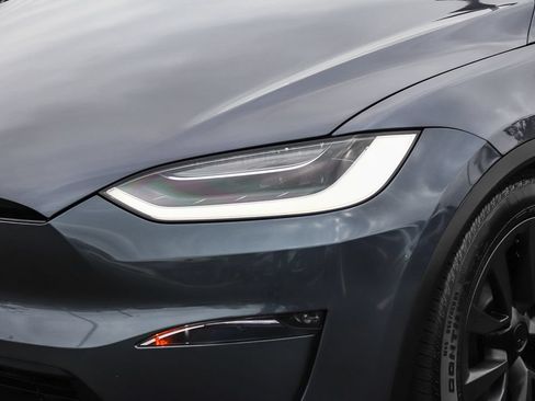 Used 2023 Tesla Model X AWD/4WD image 10