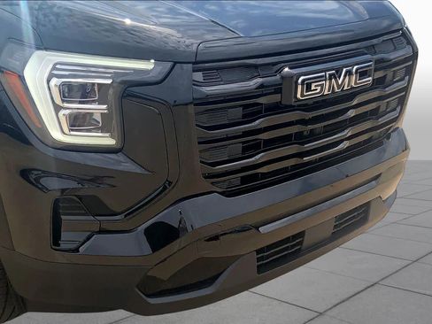 Used 2026 GMC Terrain Elevation w/ Elevation Premium Package FWD image 29