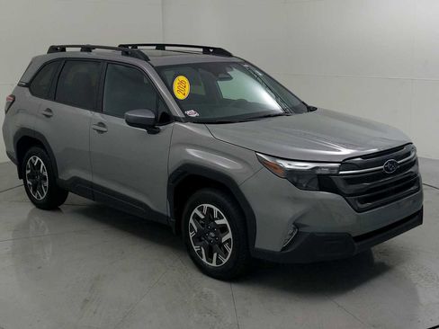 Certified 2026 Subaru Forester Premium AWD/4WD image 1