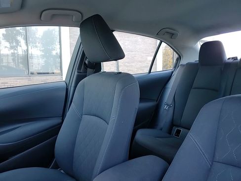 Certified 2024 Toyota Corolla LE image 28