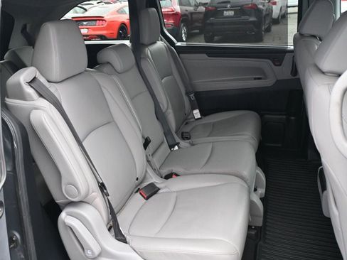 Used 2019 Honda Odyssey EX-L image 16