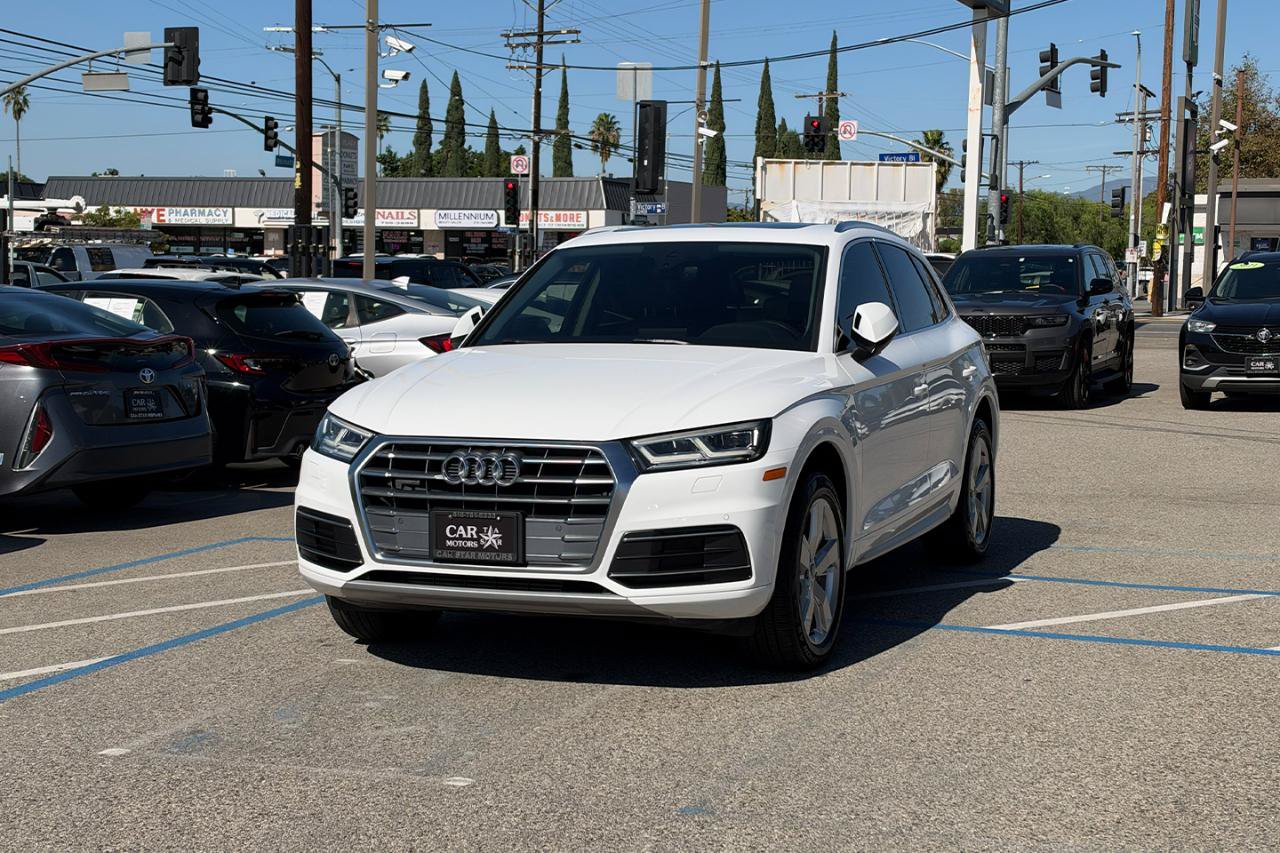 Used 2019 Audi Q5 2.0T Premium Plus w/ Premium Plus Package AWD/4WD image 2