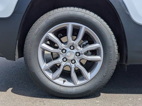 Certified 2024 GMC Terrain SLT AWD/4WD image 47