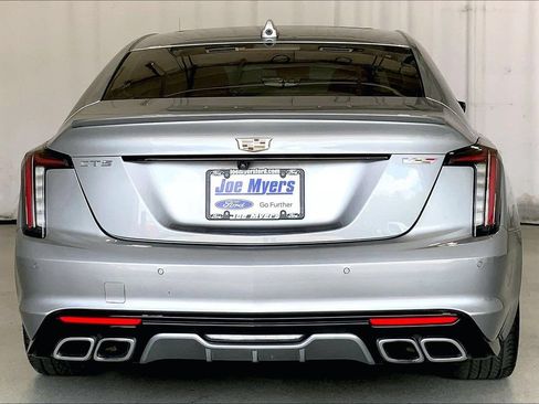 Used 2023 Cadillac CT5 V w/ Premium Package RWD image 3