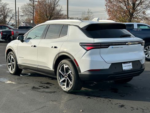 New 2026 Chevrolet Equinox EV LT image 3
