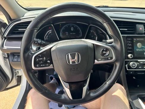 Used 2019 Honda Civic Touring image 15