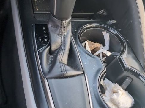 Used 2018 Toyota Camry SE image 15