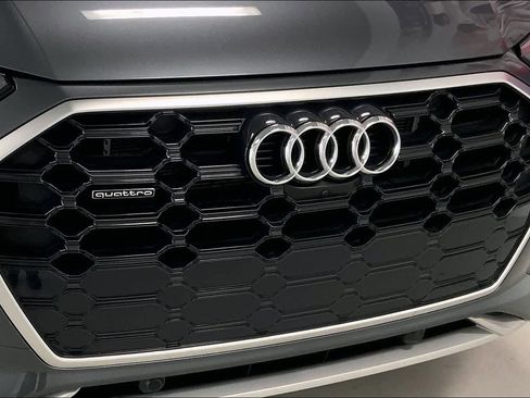 Certified 2025 Audi Q5 e Premium Plus image 31