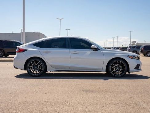 Used 2024 Honda Civic Sport Touring image 8