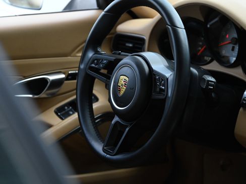 Used 2013 Porsche 911 Carrera 4S AWD/4WD image 22