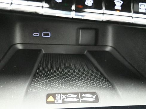 New 2026 Chevrolet Traverse High Country w/ LPO, Floor Liner Package FWD image 31