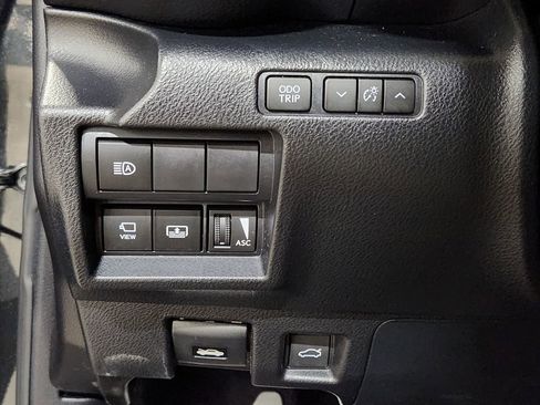 Used 2023 Lexus IS 500 image 42