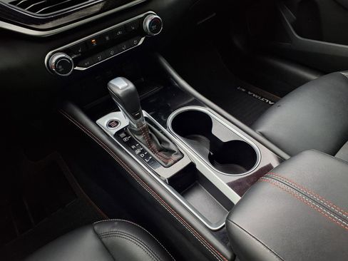 Certified 2023 Nissan Altima 2.5 SR w/ SR Premium Package image 16