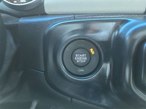 Used 2021 Jeep Gladiator Overland image 25