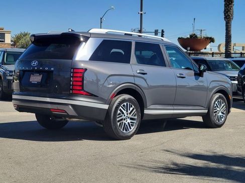 New 2026 Hyundai Palisade SEL FWD image 2