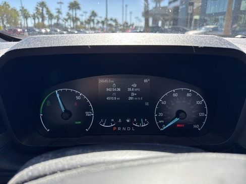 Used 2024 Ford Maverick XL image 3