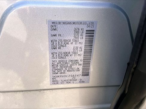 Used 2025 Nissan Pathfinder SL FWD image 33