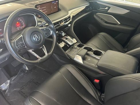Used 2024 Acura MDX FWD w/ Technology Package image 11